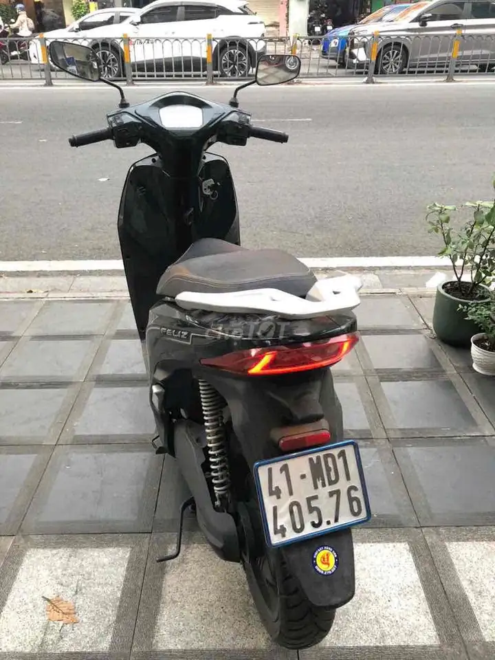 VinFast Feliz Đen 17.000 км