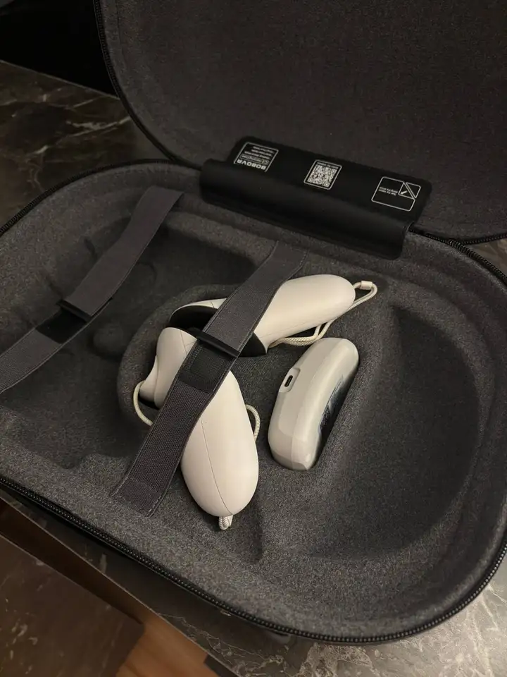 Meta Quest 3 128GB + BOBOVR