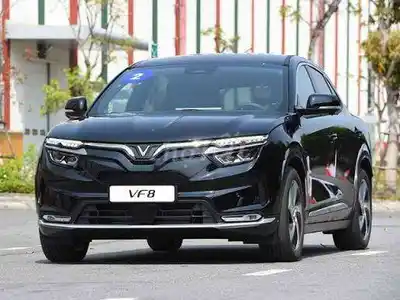 Электромобиль VinFast VF8 Plus, черный