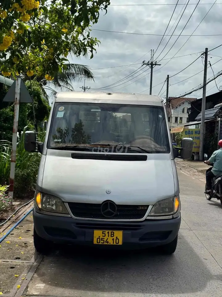 Mercedes-Benz Sprinter 2005 фургон 6 мест