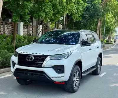 Toyota Fortuner 2022 дизель автомат полный 7 мест супер