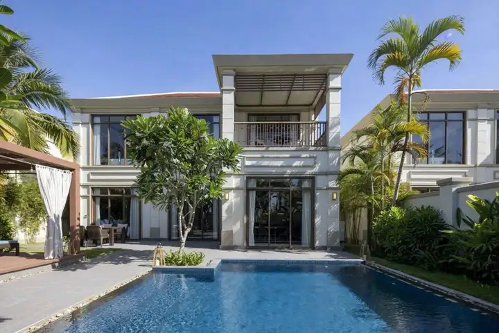 Аренда виллы 2 этажа 2 спальни 2 санузла 371м2 Fusion Villas