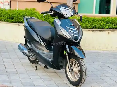 Honda Lead 125 2026 светодиодные фары черный матовый как новый