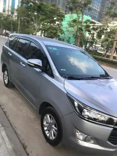 Toyota Innova E конец 2016 г., механика, в отличном состоянии