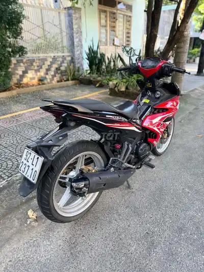 Yamaha Exciter 150 2017 красно-черный
