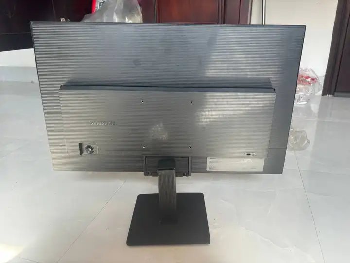 Монитор Samsung S24F320GAE 24″