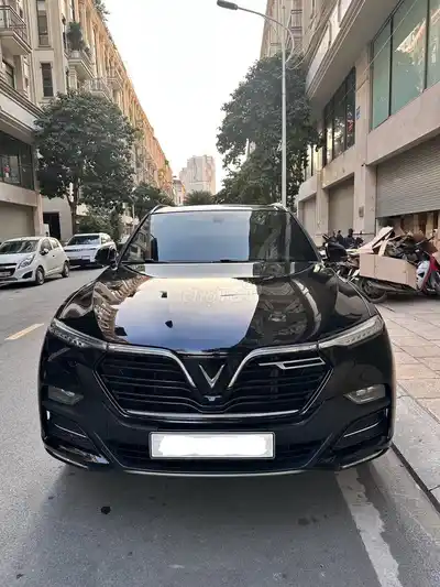 VinFast Lux SA2.0 2021 Plus