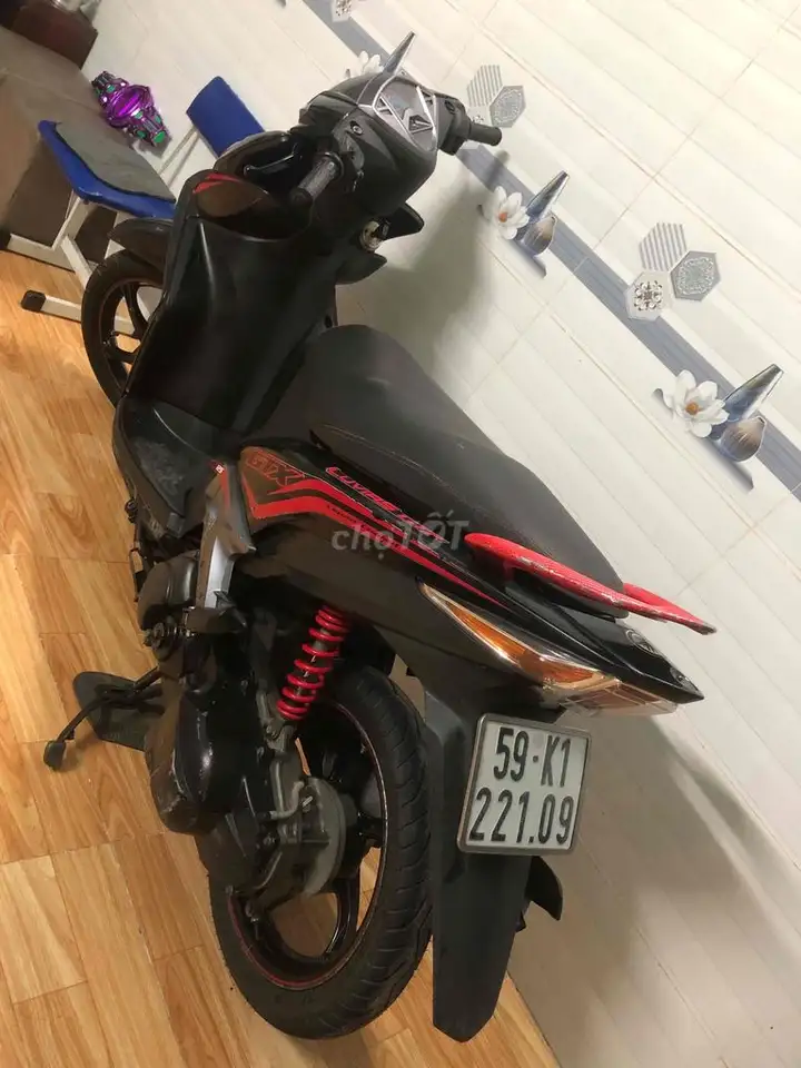 Yamaha Luvias GTX 2009, тихий родной мотор, черный