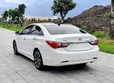 Hyundai Sonata 2011 Белый, Корейская сборка