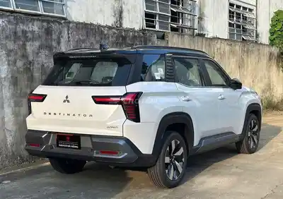 Mitsubishi Destinator Ultimate 2026 Белый 7 мест