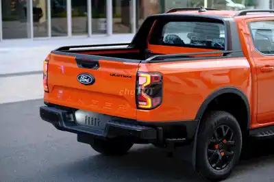 Ford Ranger Wildtrak 5 мест дизель автомат оранжевый