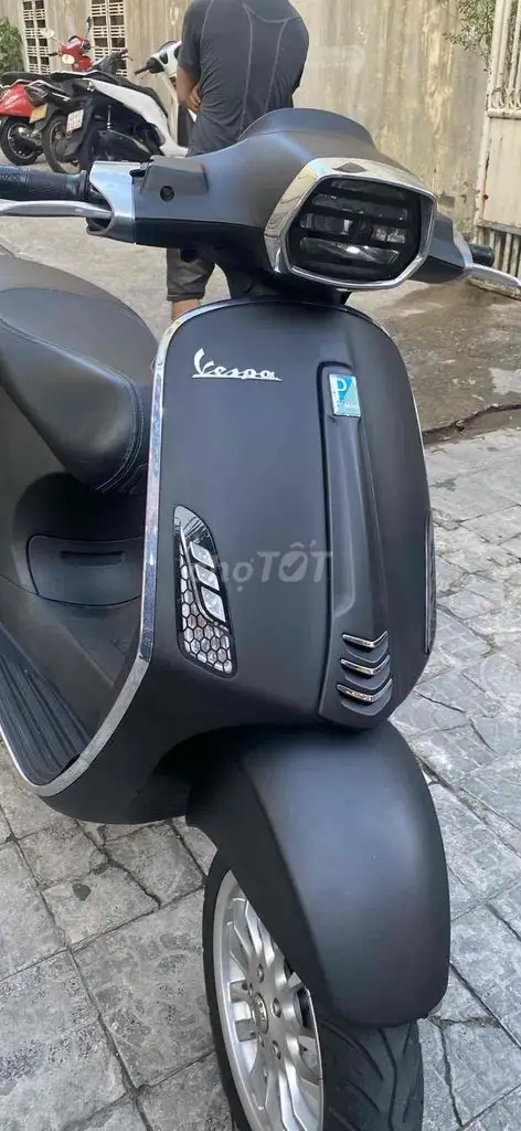 Piaggio Sprint 125 iGet ABS 2018 Черный матовый