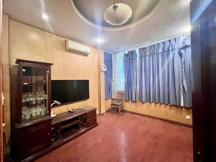 Cho thuê nhà 35m2 x 4 tầng 1 tum, 4PN, full nội thất, Tây Hồ