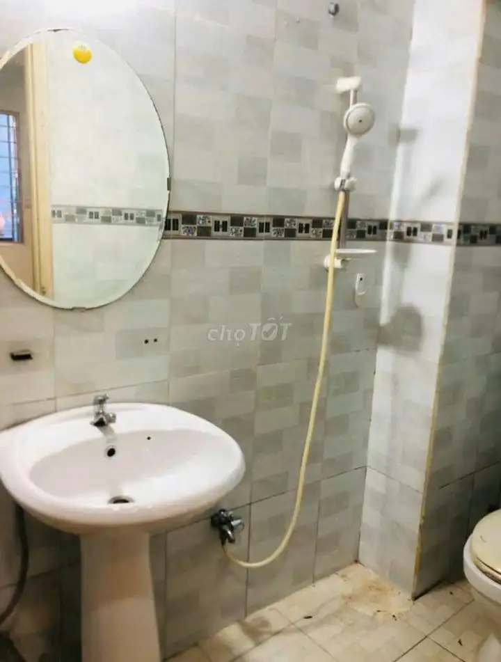 Дом, 2 спальни, 2 санузла, район 13, Бинь Тхань