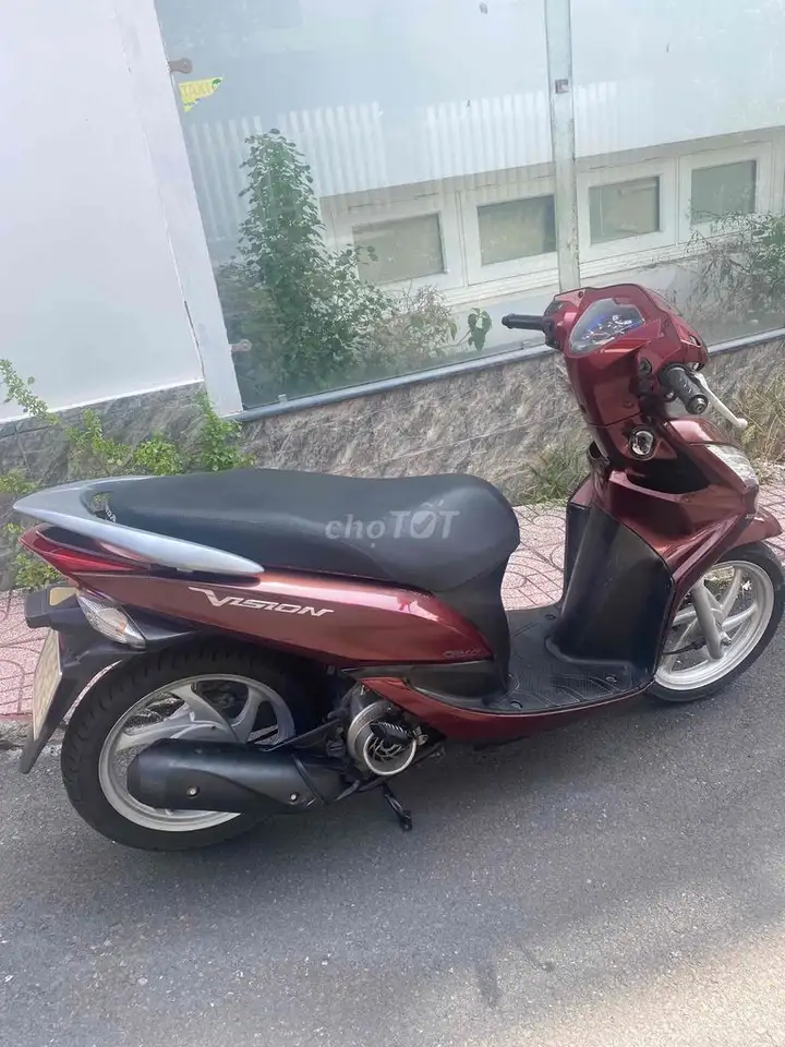 Honda Vision 2013, гос. номер 72, состояние заводское