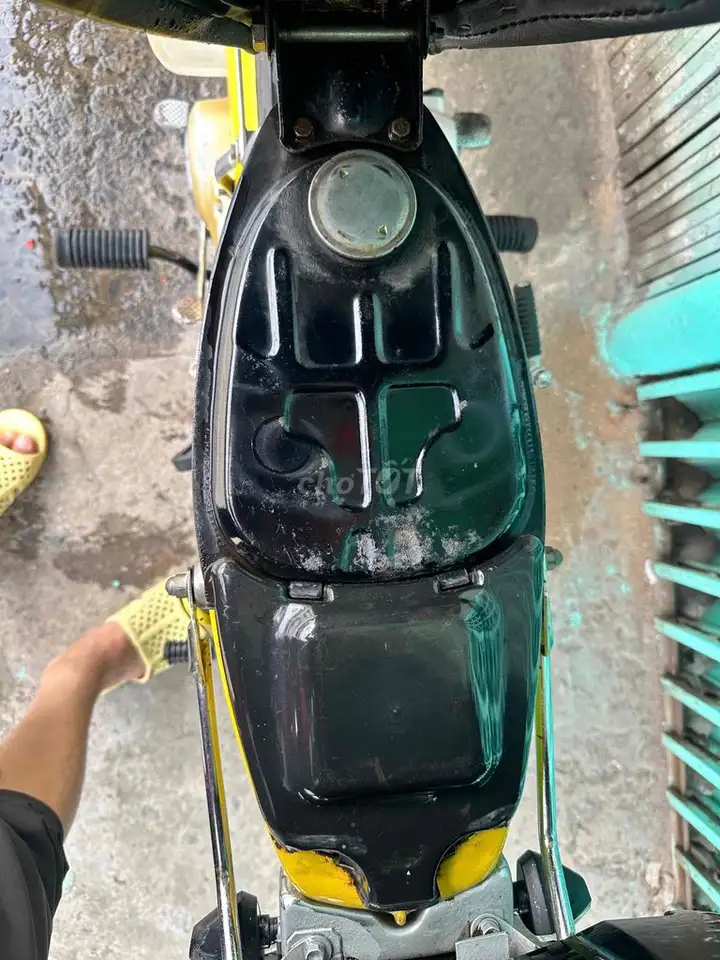 Honda Chaly 50cc для школьников с хошиминскими номерами