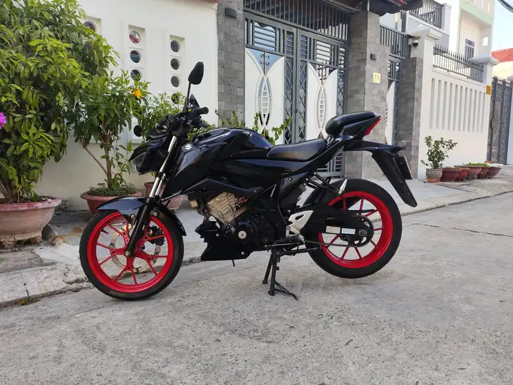 Suzuki GSX150 2019