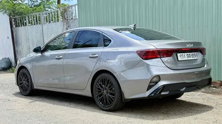 Kia K3 2.0 Premium 2022 серый 48997 км