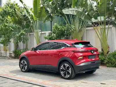 VinFast VF6 Plus 2025 Электро Красный 3200 км