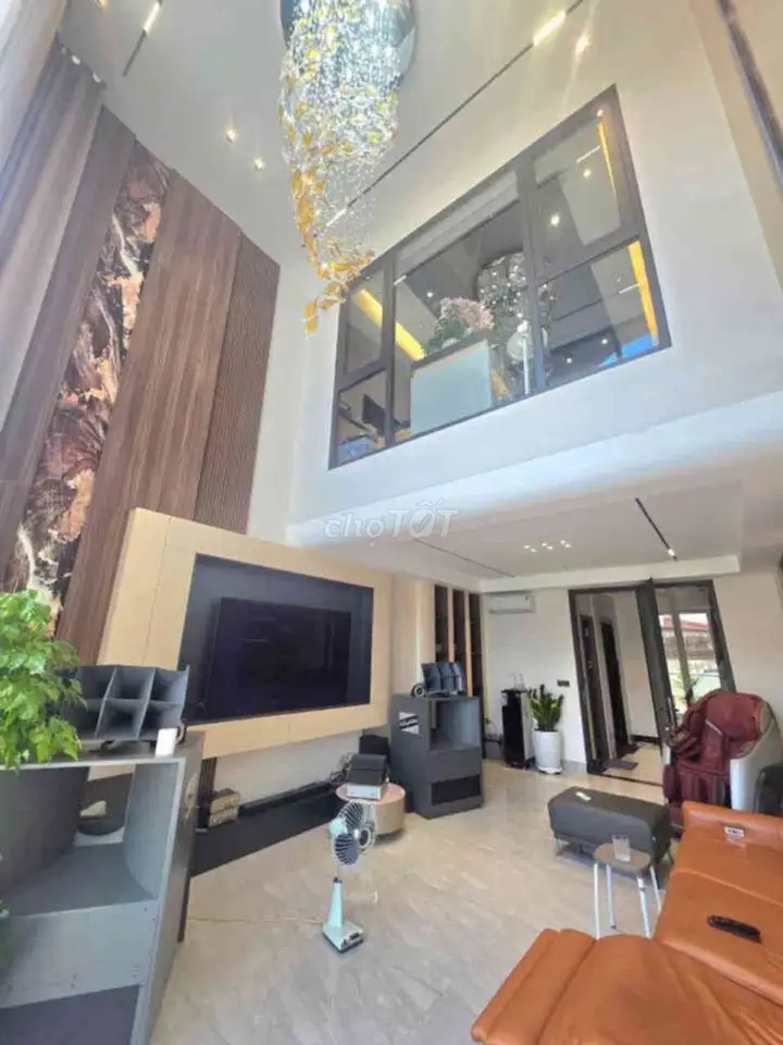 Bán nhà Hồng Tiến 7 tầng, ô tô tránh, mặt tiền 4.8m