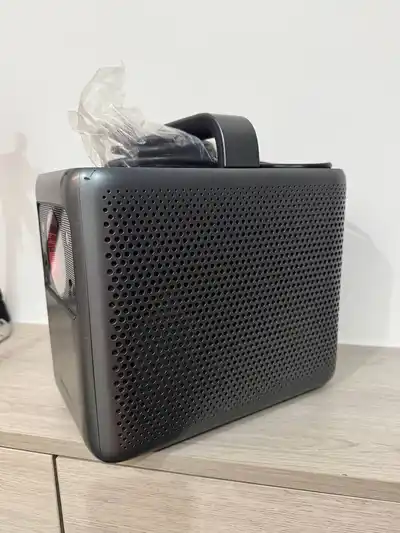 Лазерный проектор Anker Nebula Cosmos Laser D2341