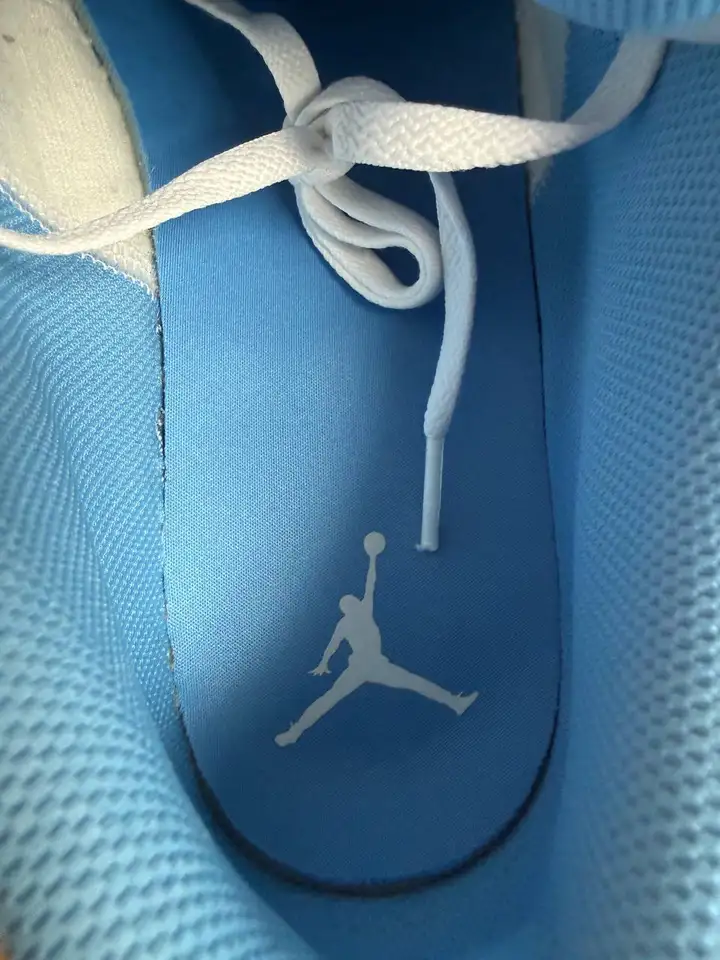 Кроссовки Jordan 1 Low и Nike Force 58
