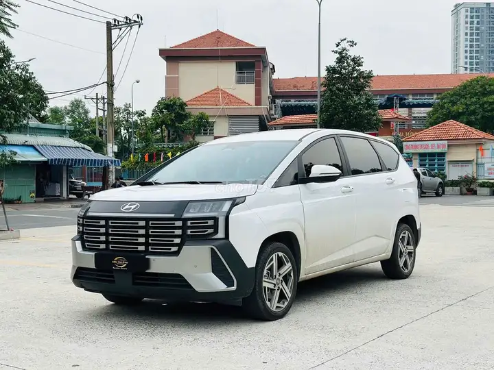 Hyundai Stargazer Premium, белый
