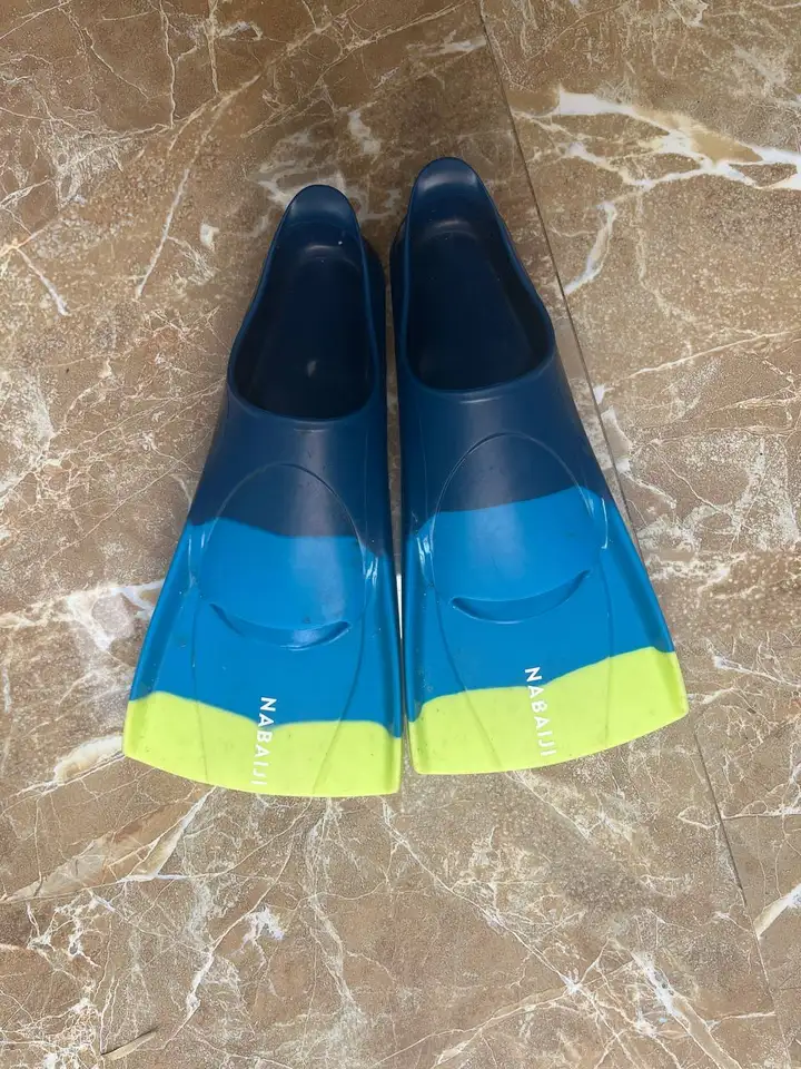 Беговые кроссовки Hoka, ласты детские, кондиционер оконный