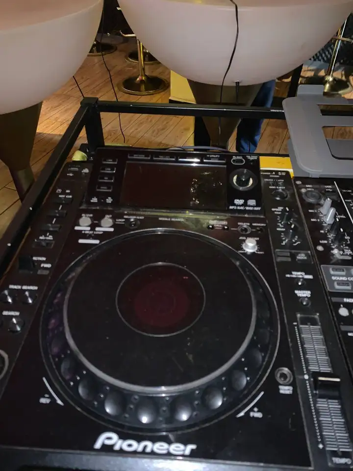DJ-комплект Pioneer CDJ-2000 ×2 + DJM-800