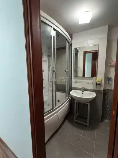 Дом 5 этажей в аренду на улице Ван Као, 34 м², парковка у входа