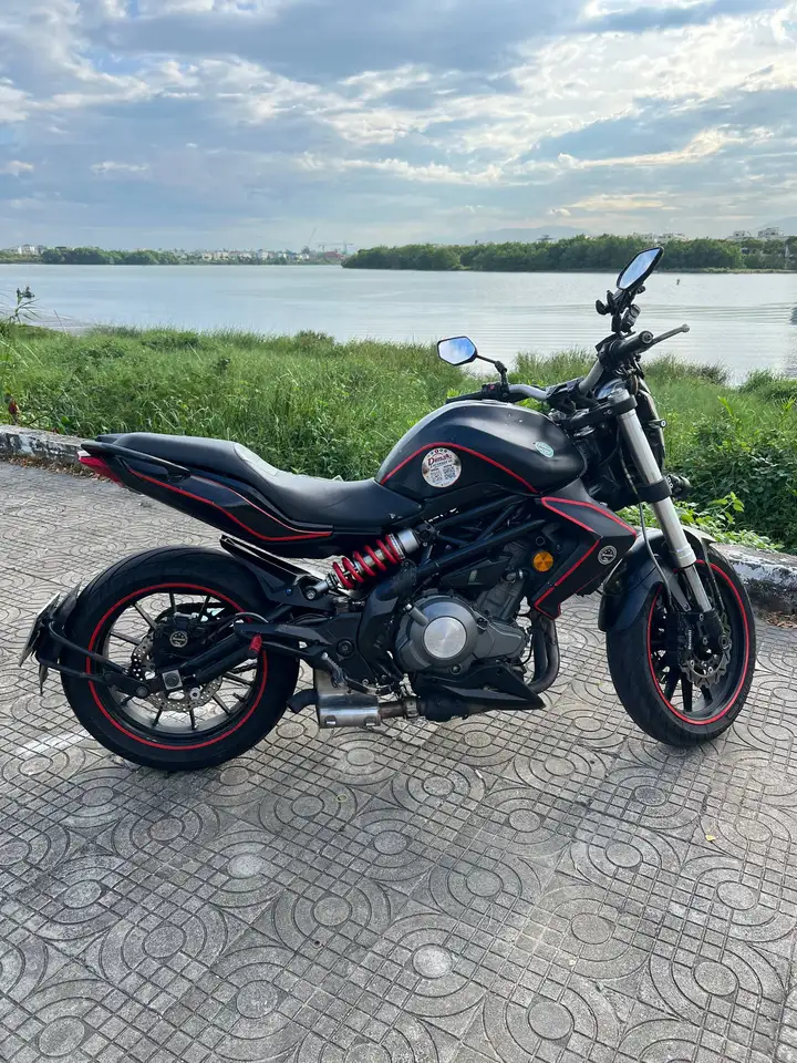 Benelli 300