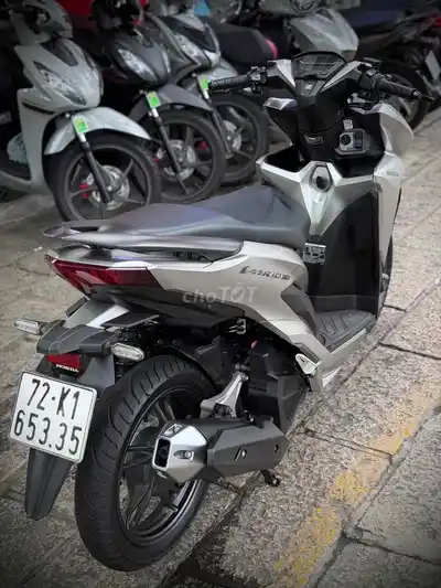 Honda Vario 150 2020 от собственника с оформлением