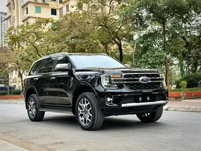Ford Everest 2022 2.0 4x2 Titanium в супер состоянии