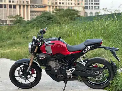 Honda CB150R 2022 5000км красно-черный