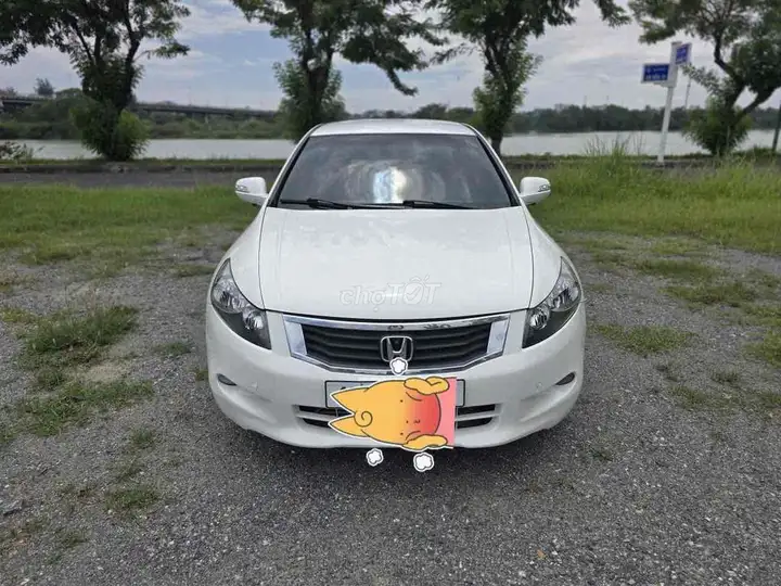 Honda Accord 2010, 2.0, белый, импорт
