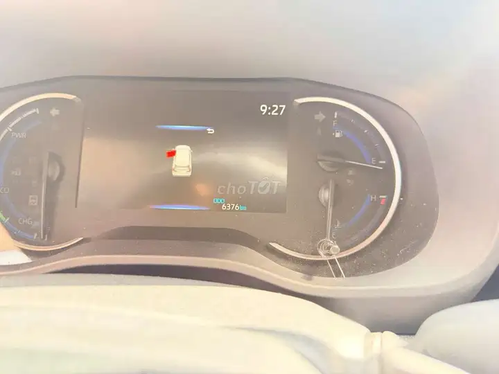 Toyota Innova Cross HEV 2026 белый, 6300 км