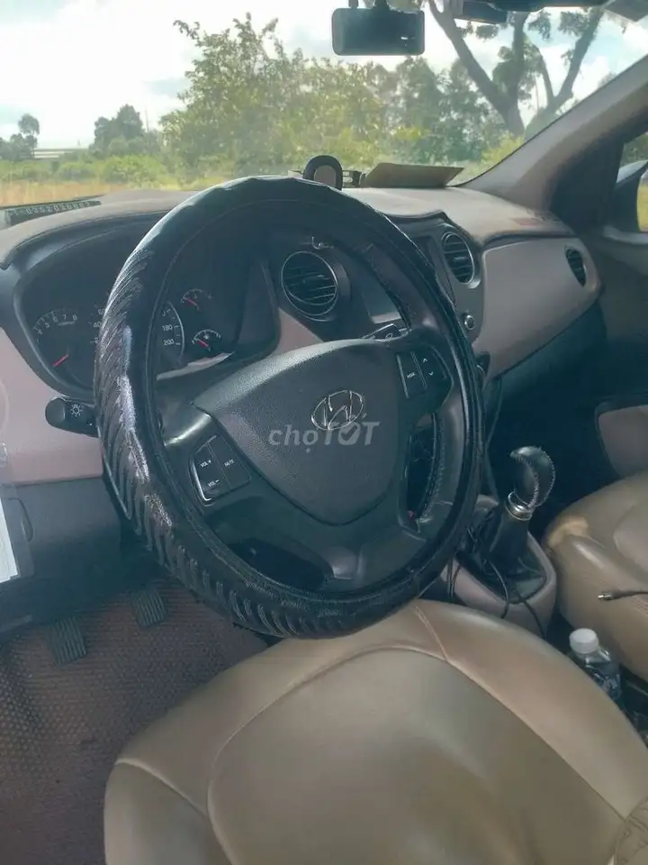 Hyundai Grand i10 2019 Белый 5 мест