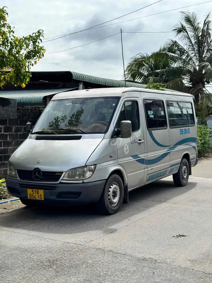 Mercedes-Benz Sprinter 2005 фургон 6 мест