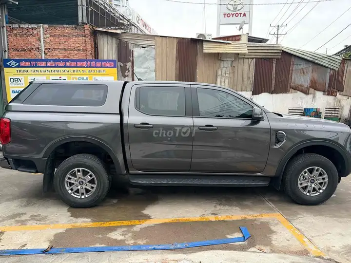 Ford Ranger XLS 2024, 31 000 км, серый