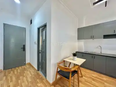 Квартира 1-комн., с мебелью, у Etown и парка Hoang Van Thu, по студенческой цене