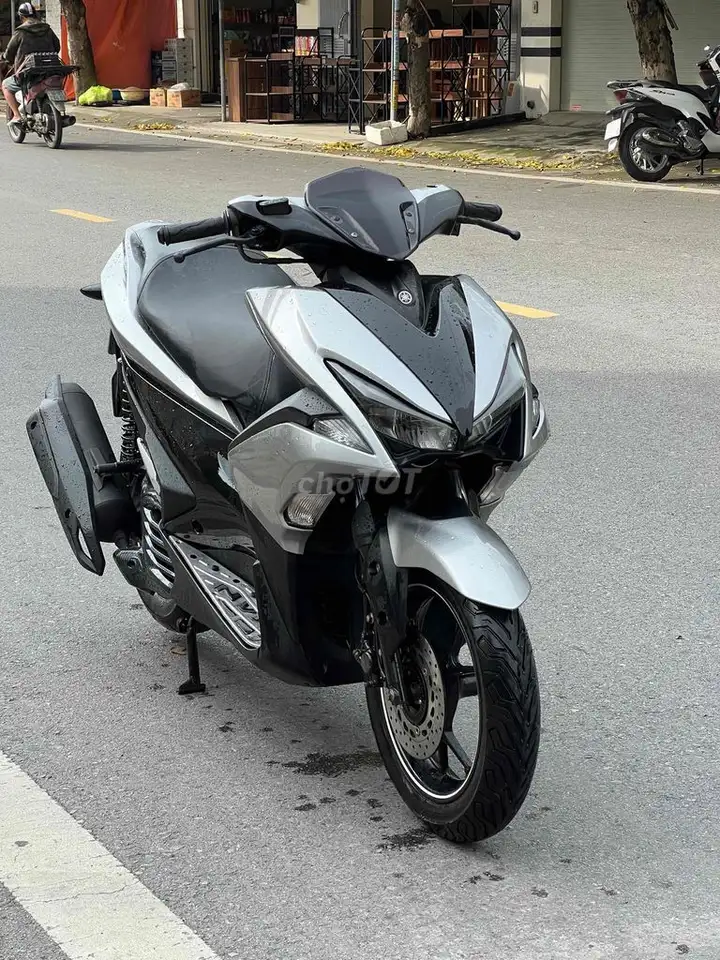 Yamaha NVX 155 ABS 2018 серебристый Porcher