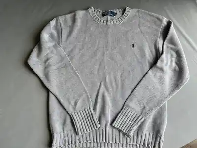 Продажа вещей (куртка, джинсы, духи и др.)