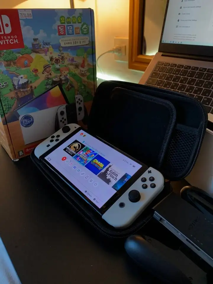 Nintendo Switch OLED