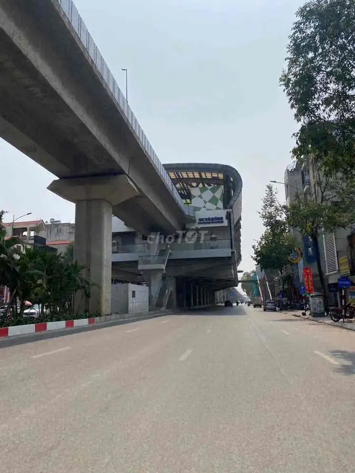 Quang Trung Van Phu 45 м2, 5 этажей, лифт, автомобиль, 8 млрд
