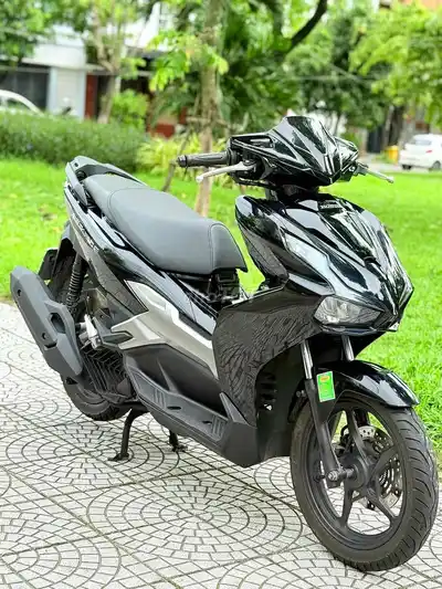 Honda Air Blade 160 ABS 2023 черный глянцевый