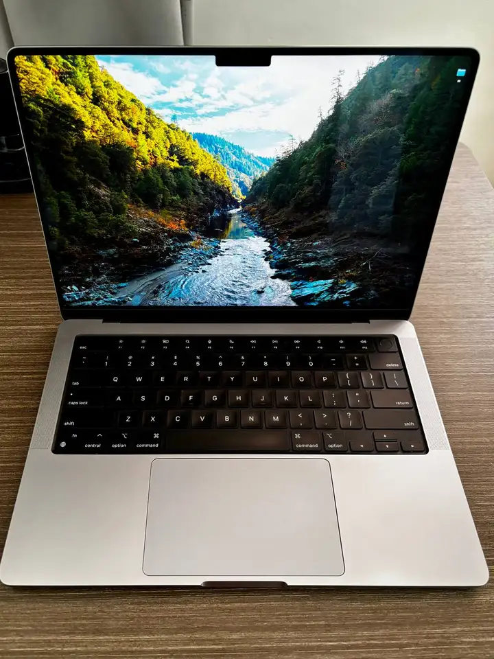 MacBook Pro M1 (2021)
