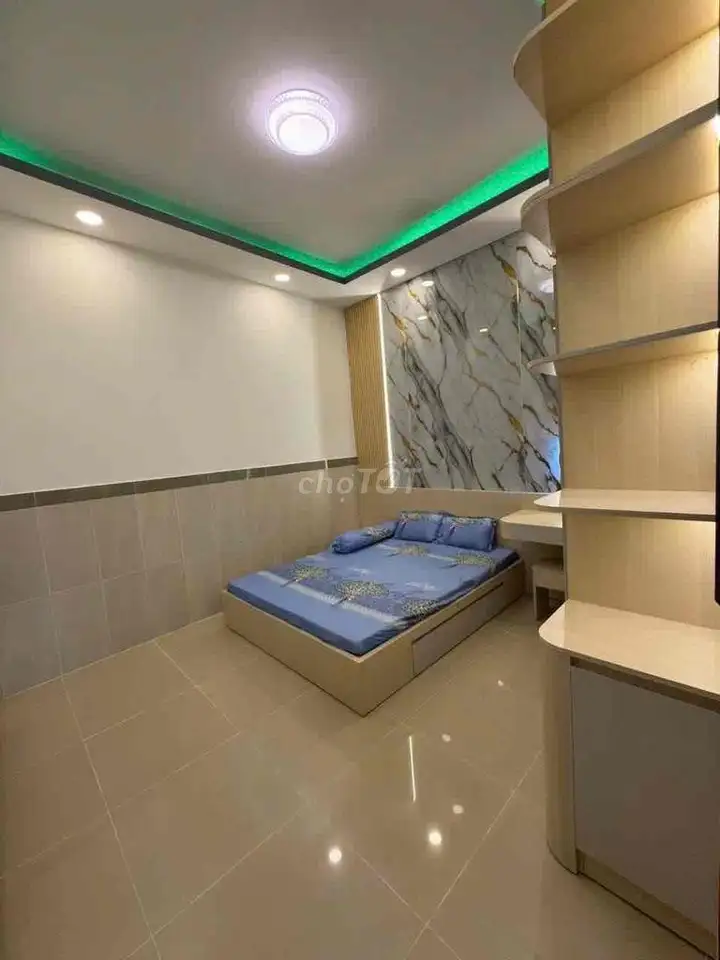 Более 100 м² красивый дом 5 сп. с автодоступом всего от 6 донгов