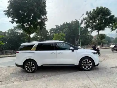 Kia Carnival Signature 3.5G 2022 Белый 66 тыс. км