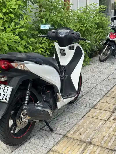 HONDA SH 125 2016 БЕЛЫЙ