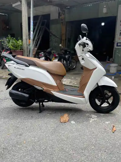 Honda Lead 2015 Белый с коричневым Вьетнам